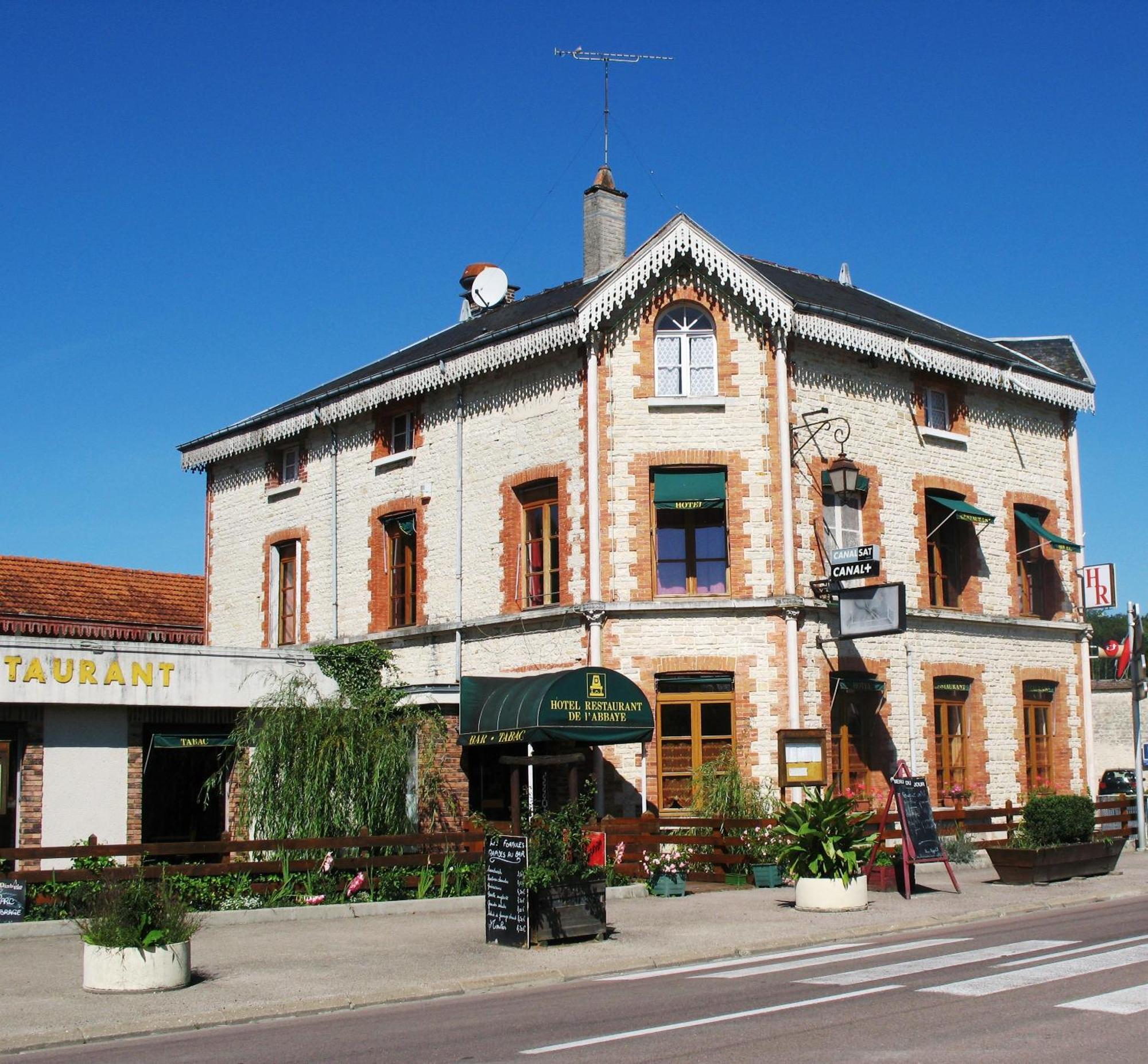 Hotel Restaurant De L'Abbaye Clairvaux Kültér fotó
