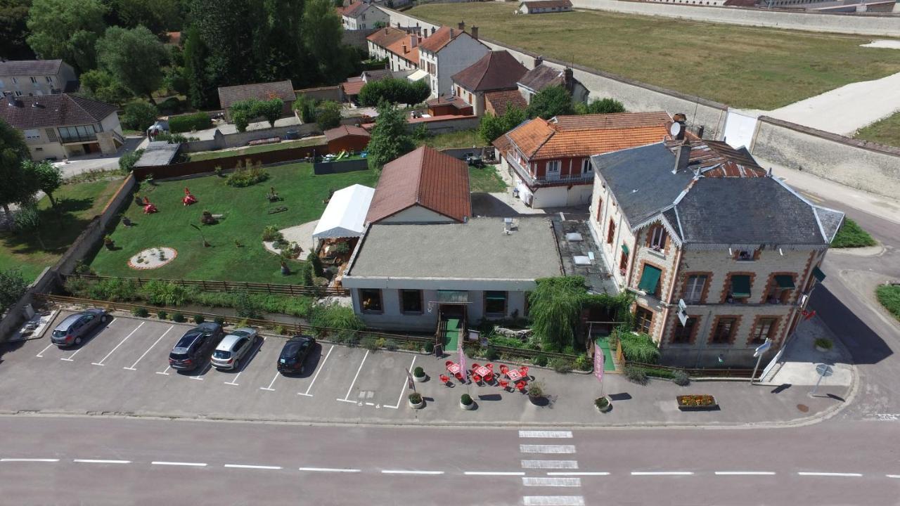 Hotel Restaurant De L'Abbaye Clairvaux Kültér fotó